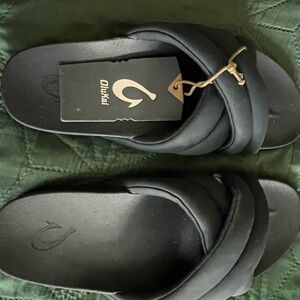 OLUKAI Hila Women's Beach Sandal, Water-Friendly Flip-Flop Slides, All-Day Wear